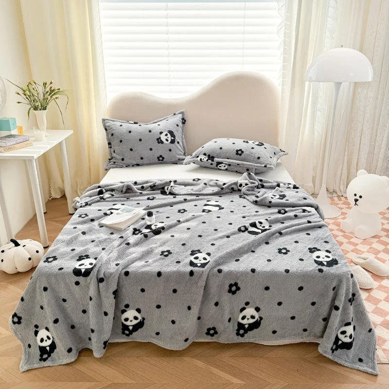 Fluffy Fleece Comforter King Size - بطانية فرو ناعمة ودافئة بنقشة الباندا،